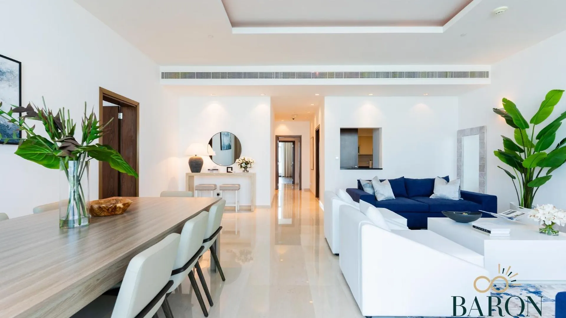 Apartment Large Waterfront Property 105
