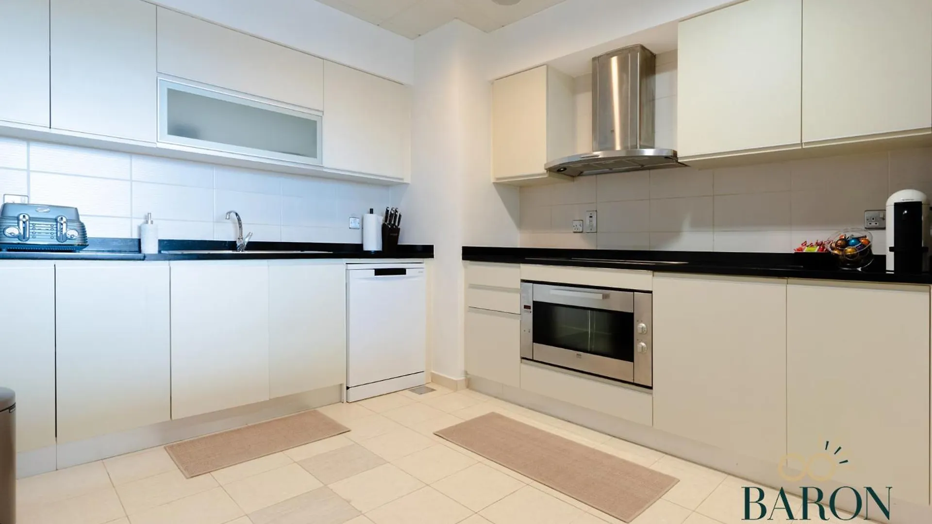 Apartment Large Waterfront Property 105